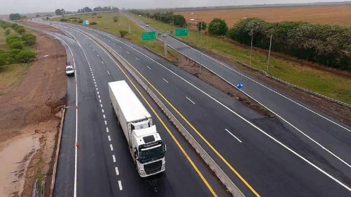 El Gobierno adjudicó 8 corredores de rutas nacionales: cuáles son, qué compañías ganaron y por cuánto tiempo tendrán la concesión