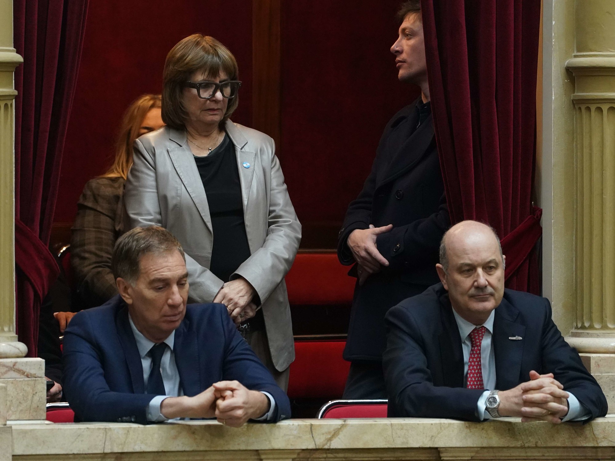 Tras fracasar en su intento por cambiar la Ley de Tierras, el Gobierno frena el paquete desregulador de Sturzenegger
