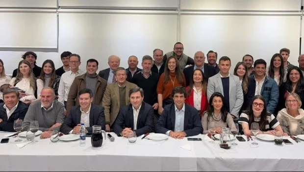 Lacunza volvió a sacar chapa de candidato presidencial del PRO y exhibió a su equipo con Vidal