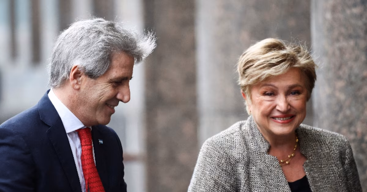 Misión del FMI en la Argentina: cómo se posiciona el Gobierno ante la meta de reservas que nunca se cumplió sin un “perdón”