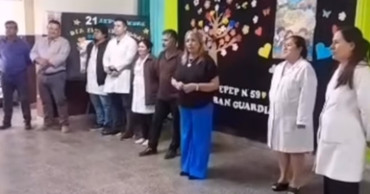 “Es una decisión política del señor gobernador”: denuncian adoctrinamiento en una escuela primaria de Formosa