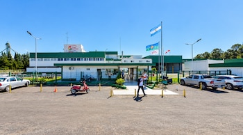 Cierre sin aviso y reclamo del municipio: crece la tensión con Granja Tres Arroyos tras la suspensión de una planta histórica