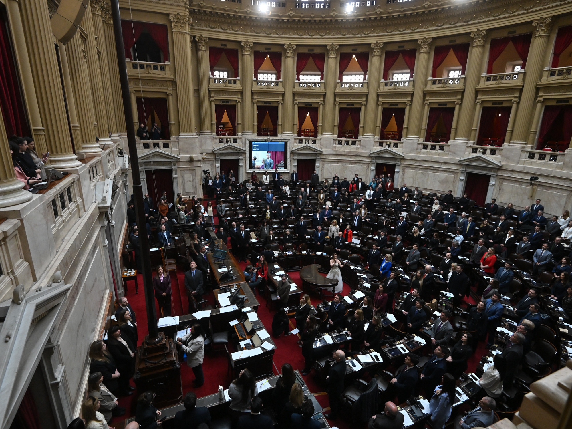 Tras la reforma de Zonas Frías, los aliados desconfían del Gobierno y piden que el subsidio a la luz salga por ley
