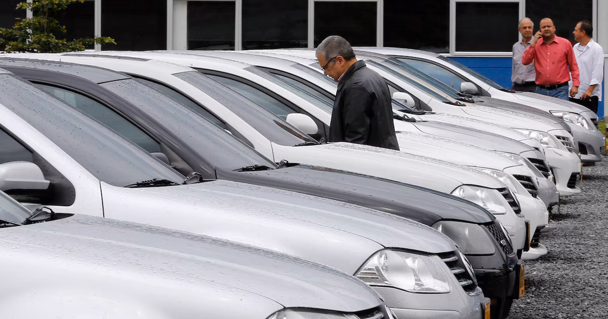 Las ventas de autos usados cayeron 7,3% en agosto y frenaron la recuperación: cuáles fueron los modelos más elegidos