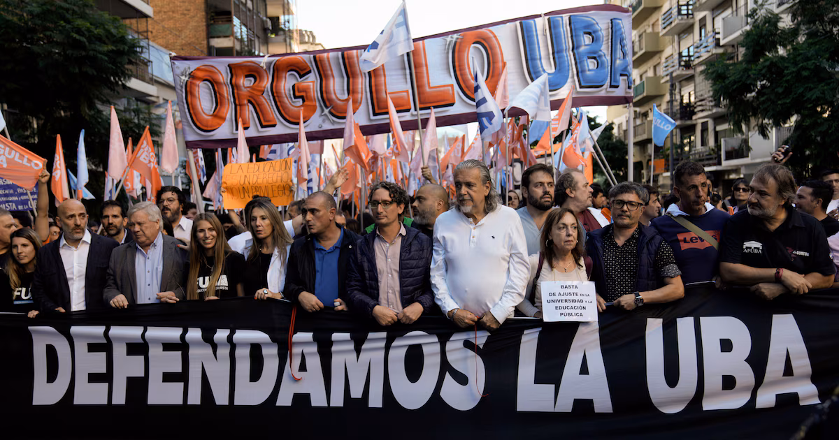 Los docentes universitarios rechazaron la paritaria que ofreció el Gobierno y anunciaron otro paro
