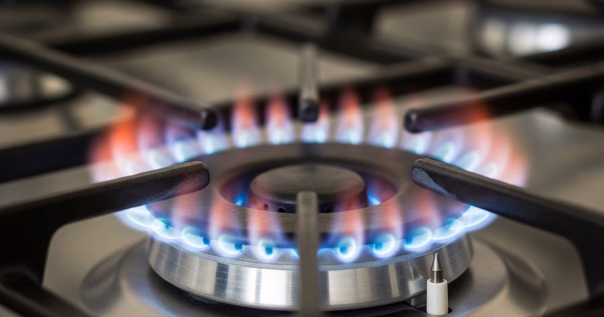 Subsidios a la luz, el gas y el transporte: cuánto bajaron con Milei y qué falta para llegar a la “tarifa plena”