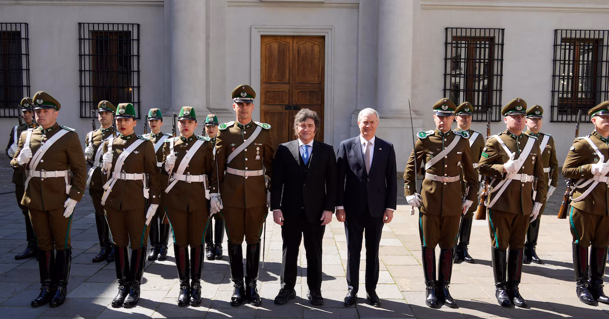 Milei mantuvo una corta bilateral con Kast en Chile: la mención por el Estrecho de Magallanes a horas de la cadena nacional por Malvinas