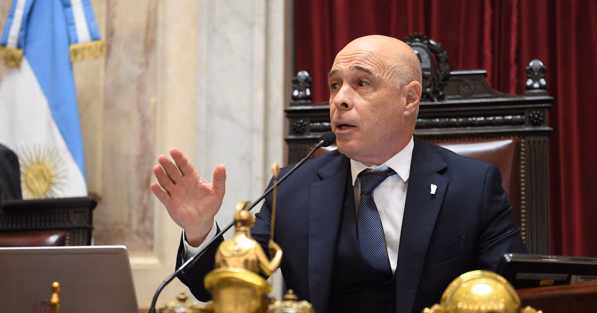 El senador Abdala quedará a cargo del Ejecutivo e igualará a Rodríguez Saá al frente de la Presidencia