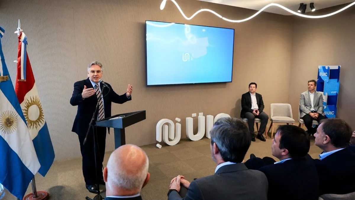 Martín Llaryora anunció una nueva ley de Promoción Industrial con beneficios fiscales para pymes y empresas