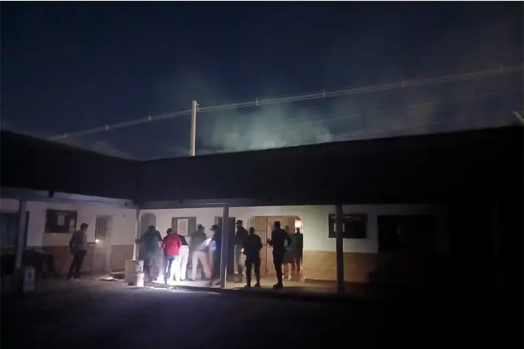 El incendio de una computadora generó alarma en una escuela de Feliciano