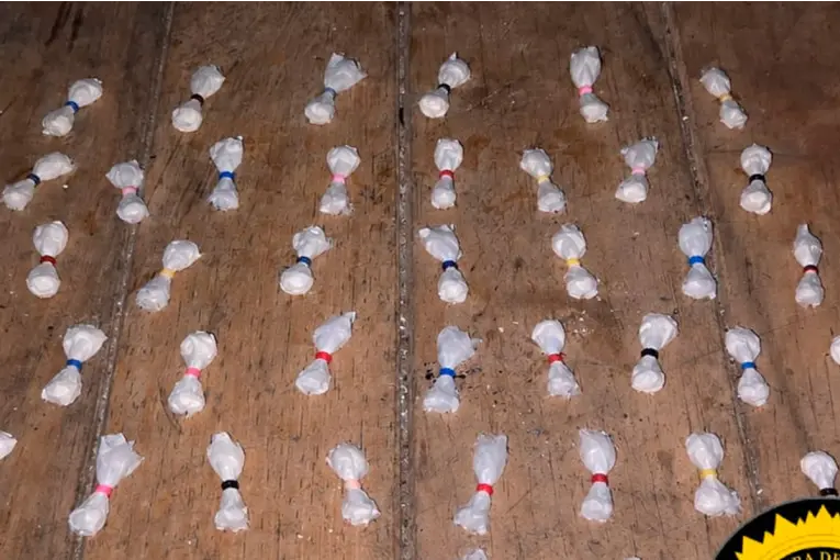 Un robo de celular terminó con droga secuestrada y un policía herido en Concordia