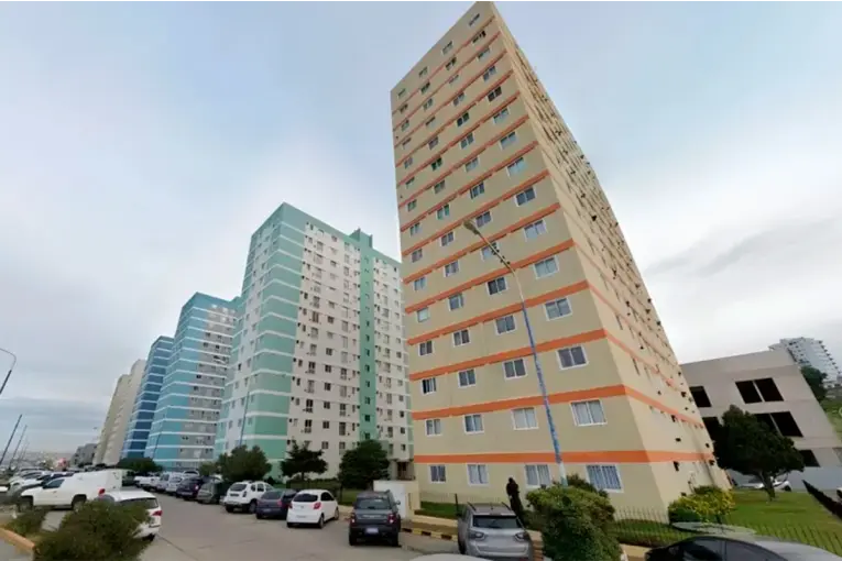 Un niño de nueve años murió tras caer desde el quinto piso de un edificio en Comodoro Rivadavia