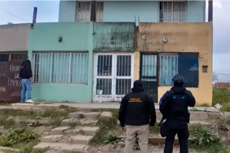 Balaceras en inmediaciones de El Plumín: uno de los detenidos tenía pedido de captura por hechos similares