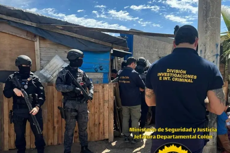 Allanamiento en Colón: detuvieron a un hombre de 29 años tras un tiroteo entre vecinos