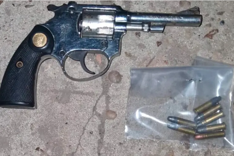 Detuvieron a dos hombres armados tras un conflicto por una vivienda en Paraná