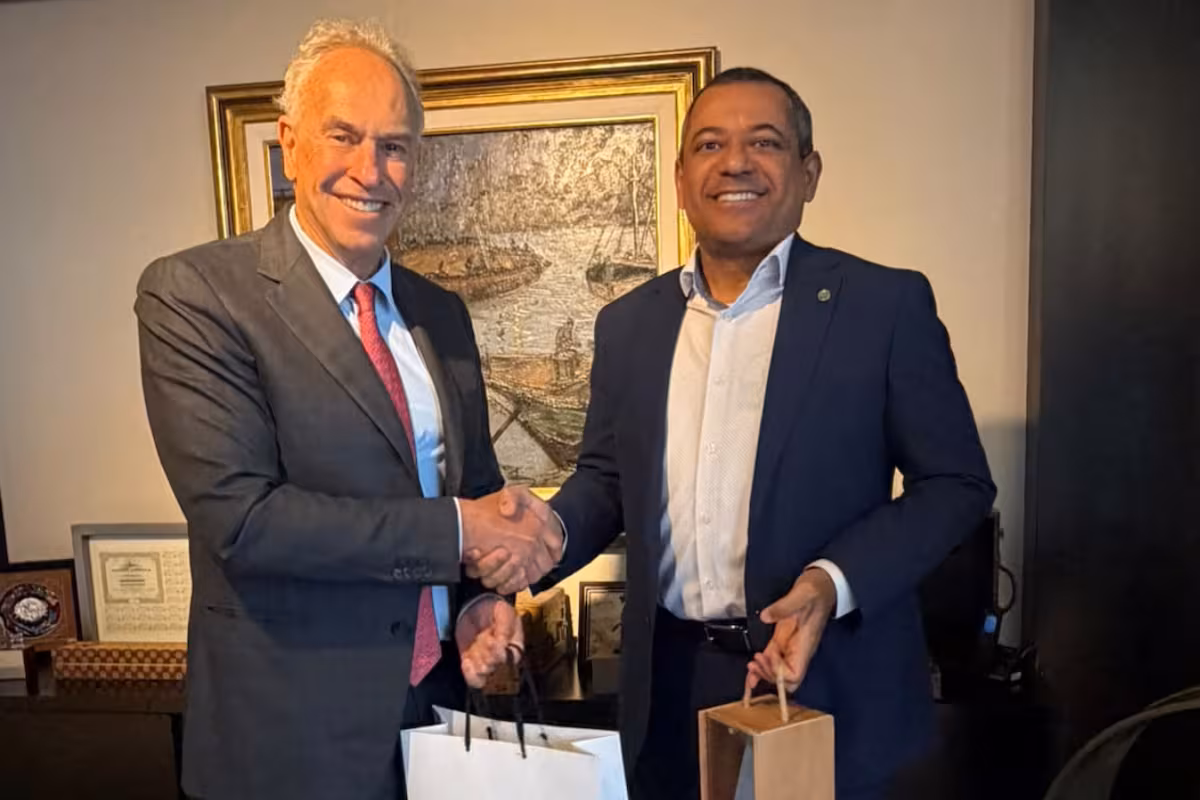 “Brasil es el mercado natural”: Mindlin se reunió con un funcionario de Lula por un negocio millonario