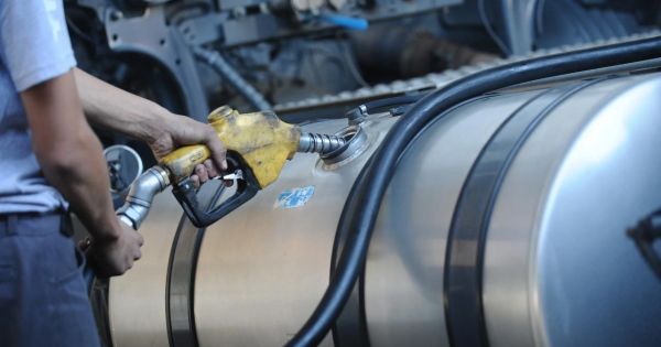 Suba del gasoil mayorista El agro impulsó el primer aumento de ventas de combustibles en ocho meses
