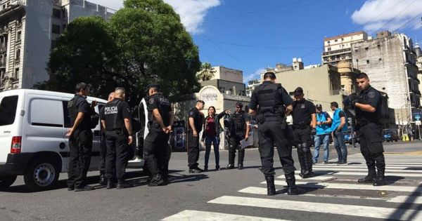 Marcha de la CGT, CTA y universitarios al Congreso: cortes de calle y reclamos
