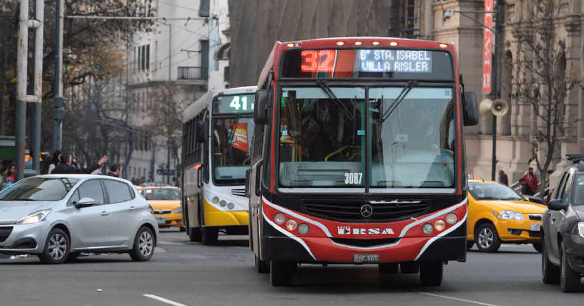Cuáles son las ciudades más caras del país para viajar en colectivo y en qué lugar del ranking figura el AMBA