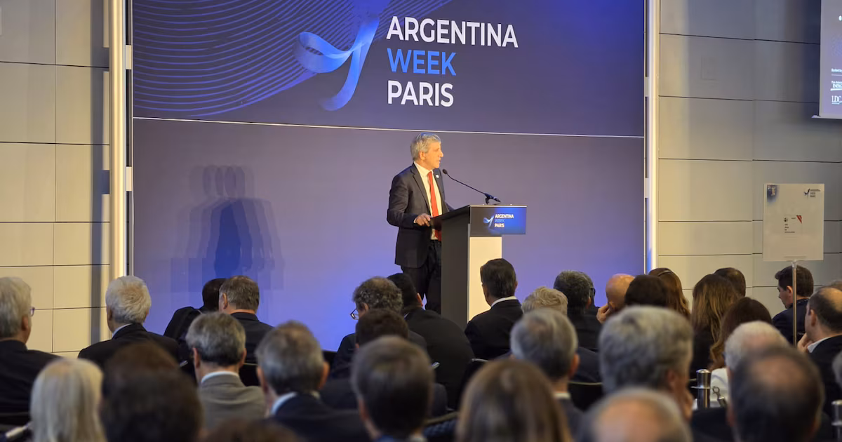 Luis Caputo en Argentina Week París: “El único riesgo en Argentina es perderse la oportunidad de invertir”
