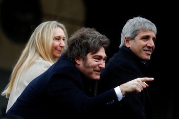 Luis Caputo pide acelerar los acuerdos con gobernadores, pero el ala política tiene otro timing