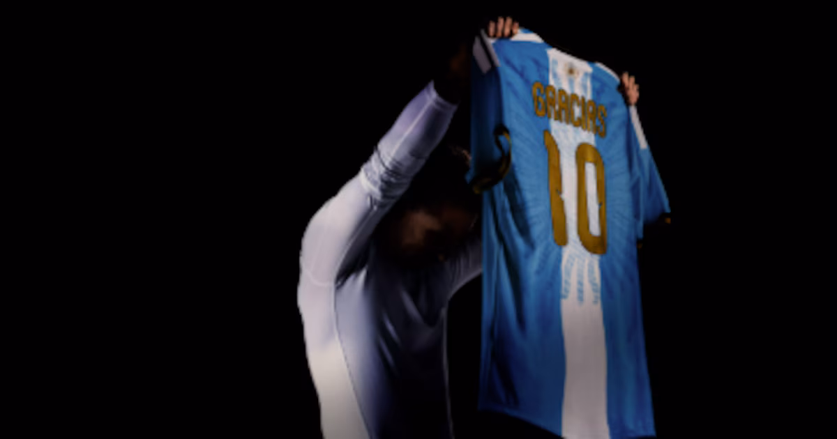 Crisis textil: la empresa que fabrica las camisetas de River, Boca y la Selección suspendió trabajadores por la caída de ventas
