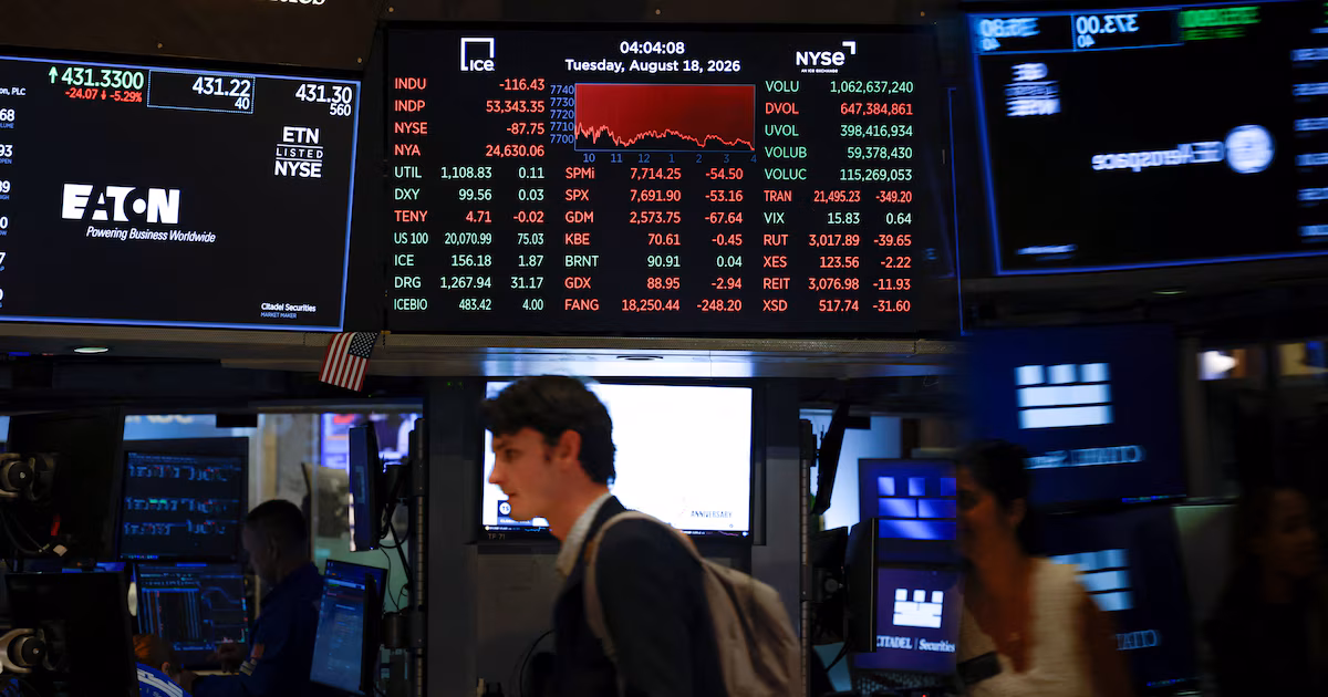 Jornada financiera: subieron los bonos argentinos y cayó el riesgo país, pero las acciones cedieron por cuarto día seguido