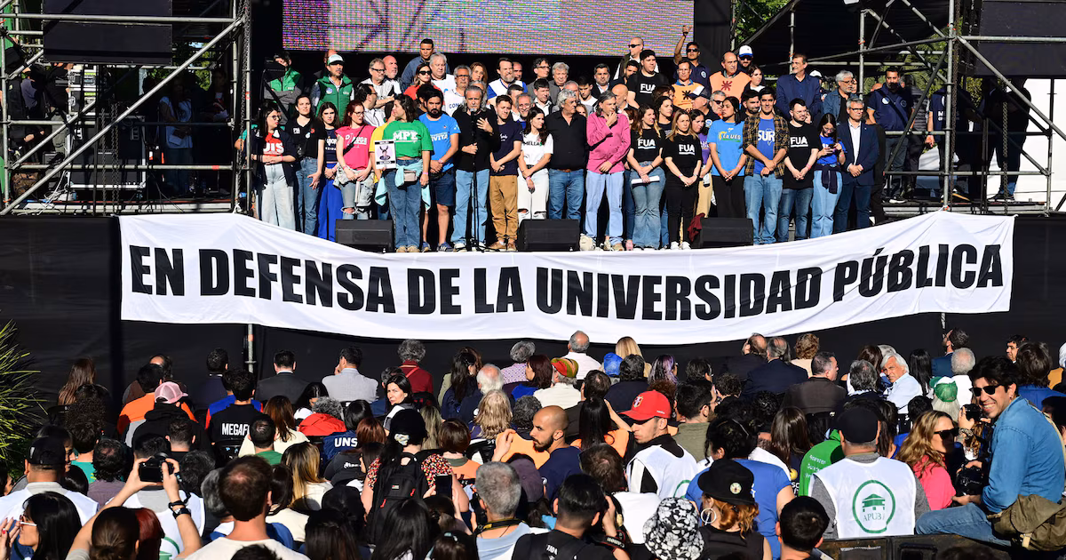 Marcha Universitaria y contra el DNU 70/2023, en vivo: las últimas noticias de las protestas en Congreso