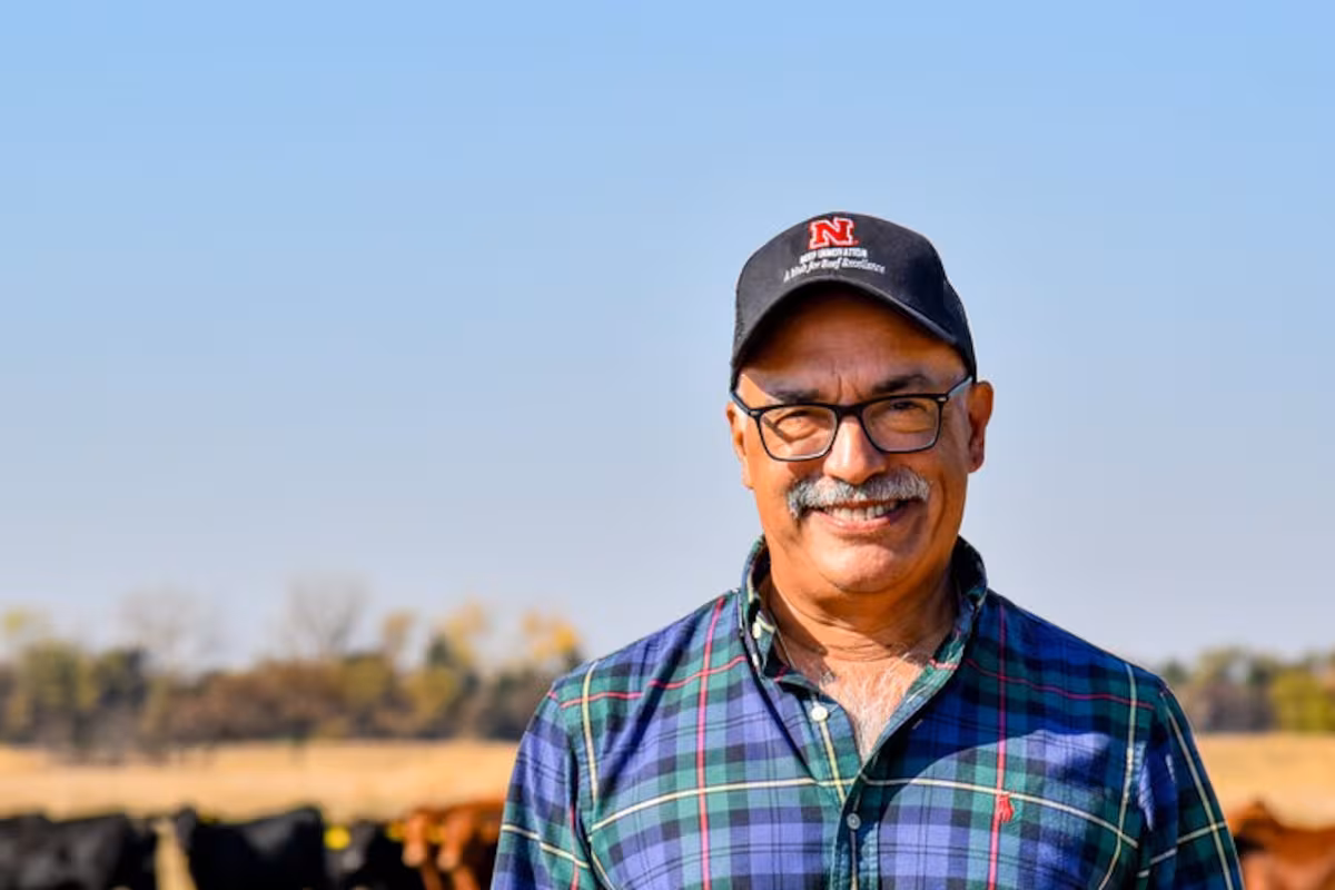 Alfredo Di Costanzo, de la Universidad de Minnesota, y un éxito de EE.UU. ahora bajo presión: productores de 80 años con 500 vacas sin herederos