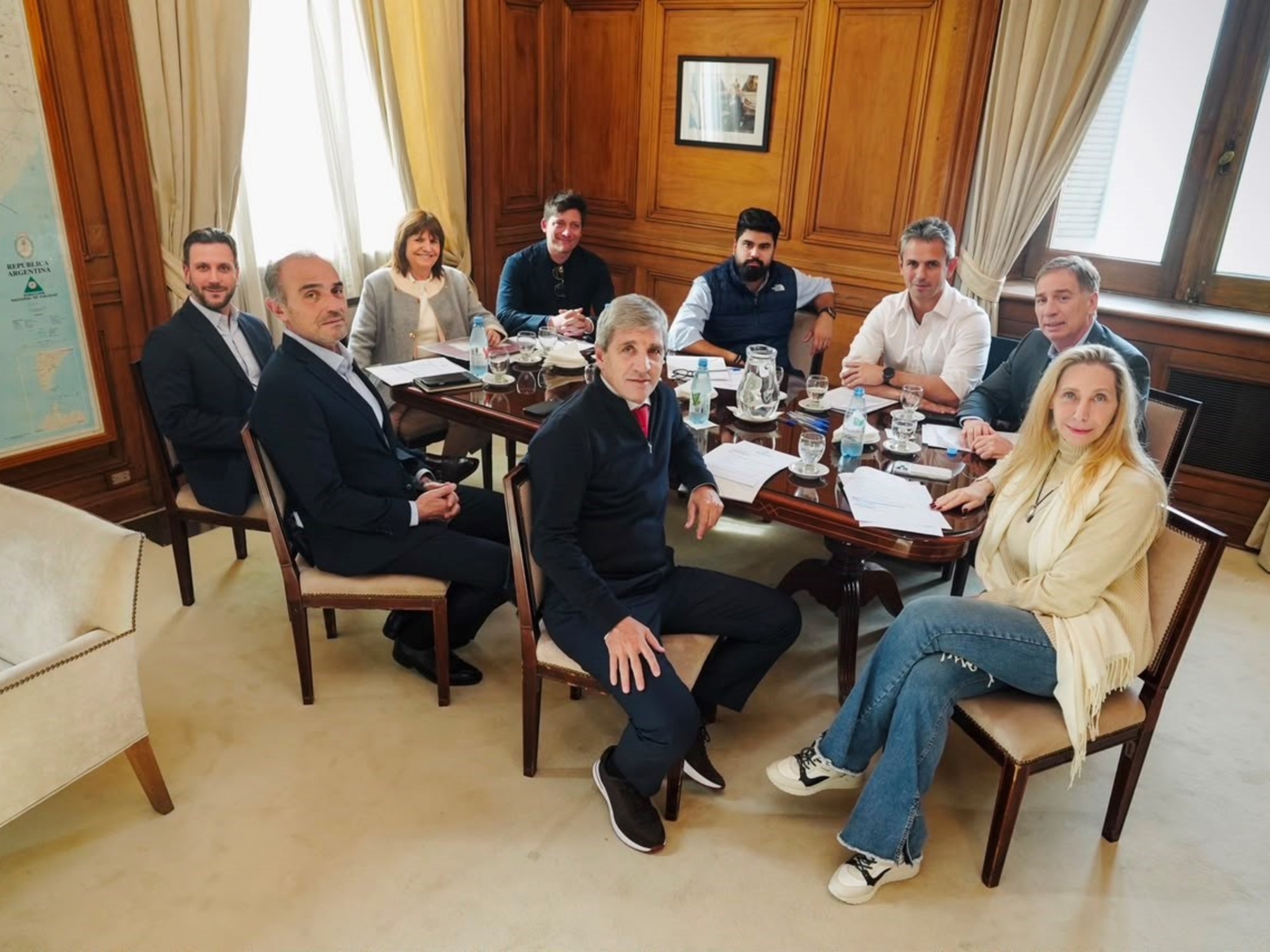 “Contame los votos”: quién es quién en la pelea por la reforma electoral que divide a la mesa política de Milei