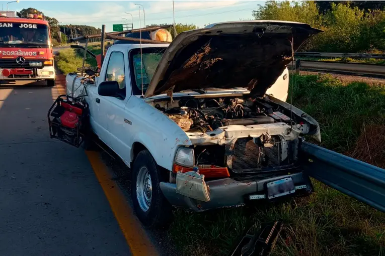 Un hombre quedó gravemente herido tras intentar esquivar un ciervo en la Autovía Artigas