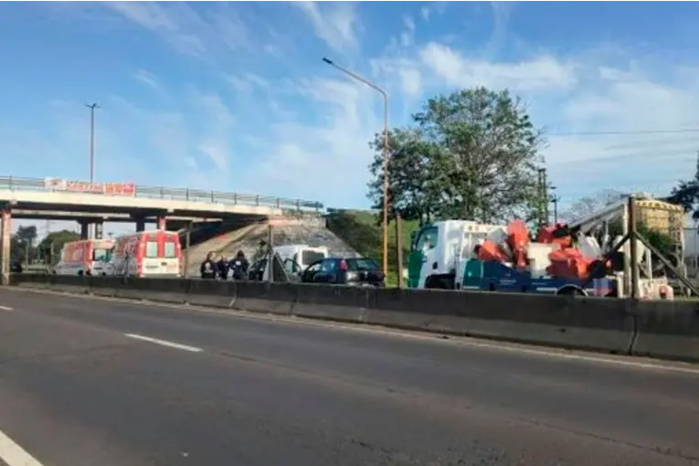 Cuatro accidentes en la Ruta 168 provocaron demoras este miércoles: una mujer fue hospitalizada
