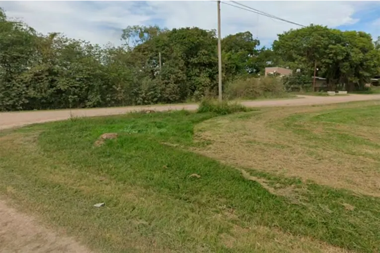 Hallaron muerta a una mujer en un descampado de Recreo: hay tres hombres detenidos