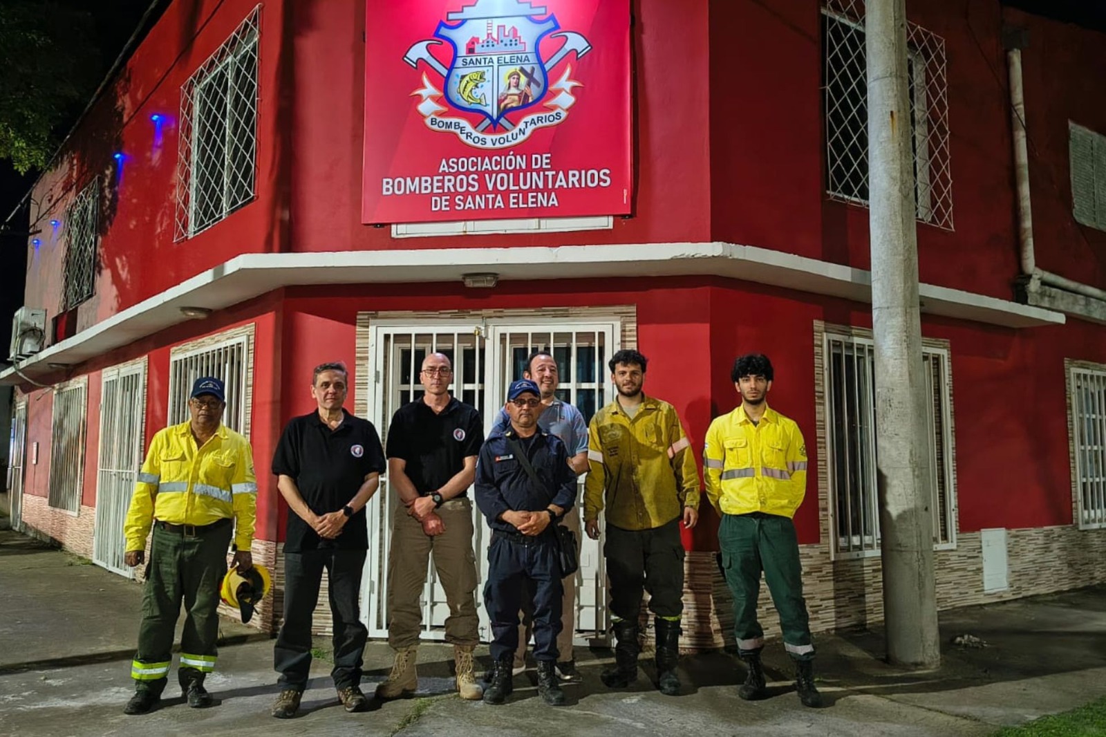 Defensa Civil recorrió Santa Elena y La Paz para coordinar acciones preventivas ante la creciente del Paraná