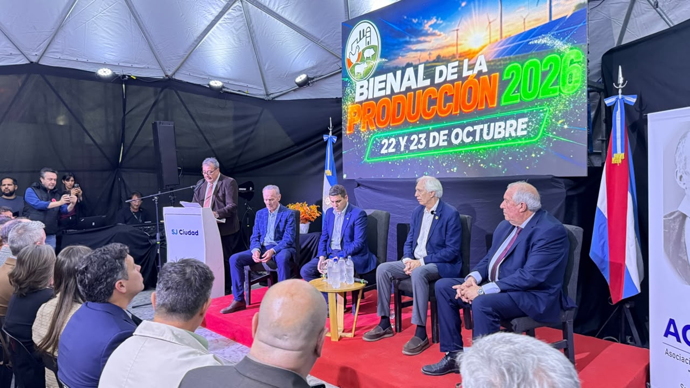 El gobierno acompañó la primera bienal productiva de San José